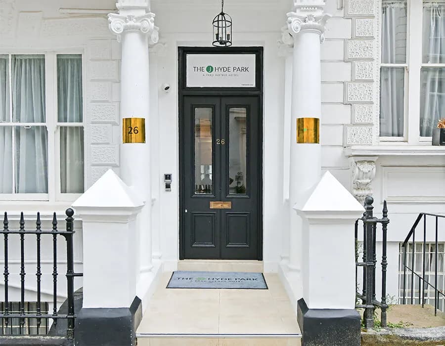 The J Hyde Park Hotel